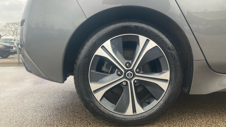 Nissan LEAF 110kW N-Connecta 40kWh 5dr Auto Electric Hatchback